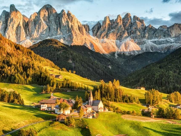 DOLOMITI 2025 - Planinska bajka (Lago di Misurina, Cortina d'Ampezzo, Park Paneveggio, Moena, Lago di Carezza, Val di Fiemme, Val di Fassa, Val di Funes, St. Magdalena, Ortizej)